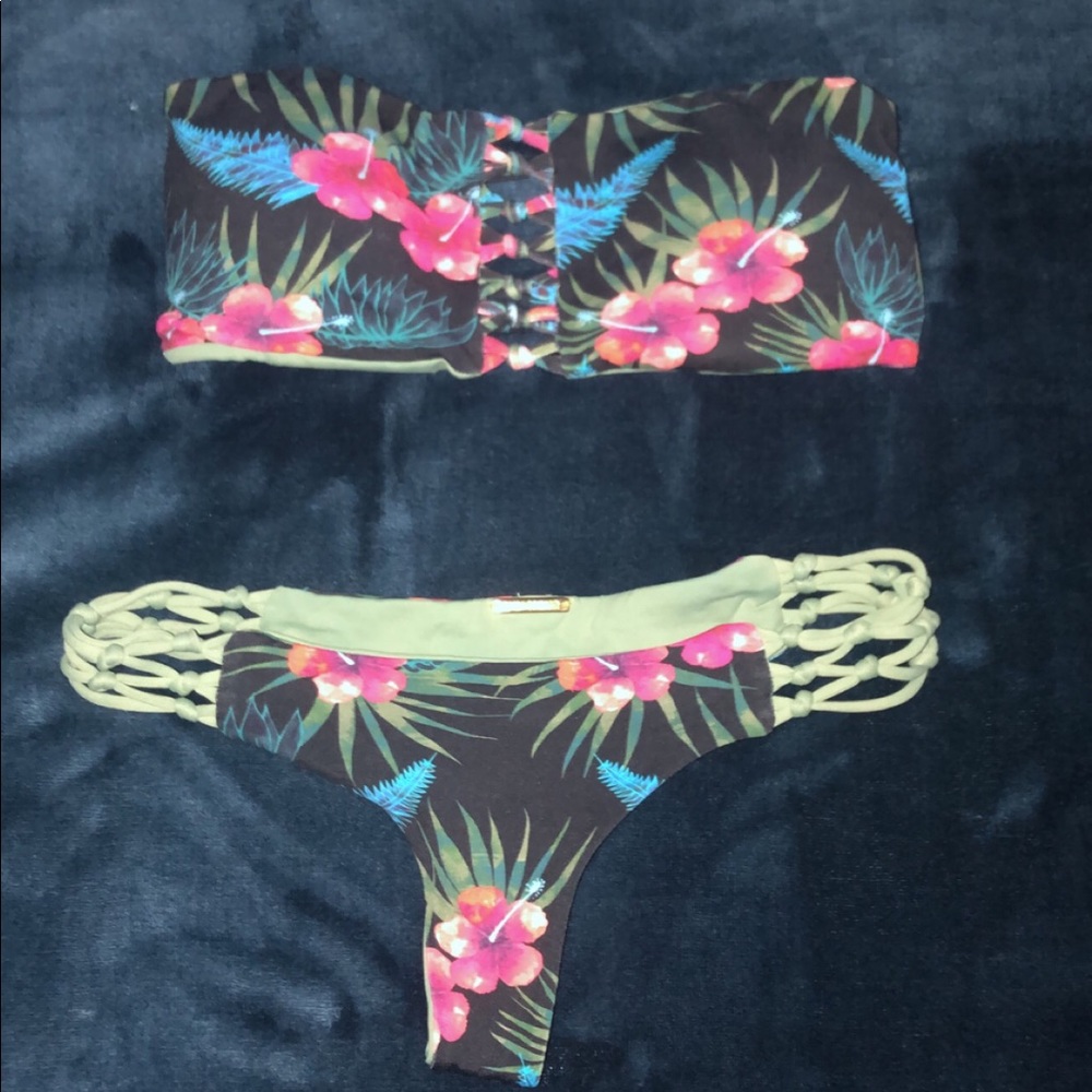 San Lorenzo bathing suit set!